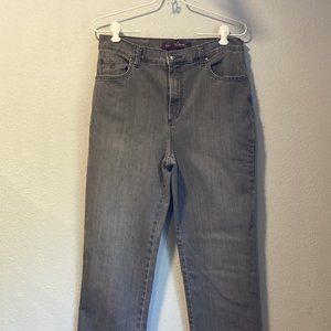 Gloria Vanderbilt Women's Size 10 Jeans  Faded Black Amanda Jeans Casual 31 x 30